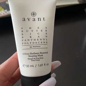 Avant 8 hour radiance renewal sleeping mask